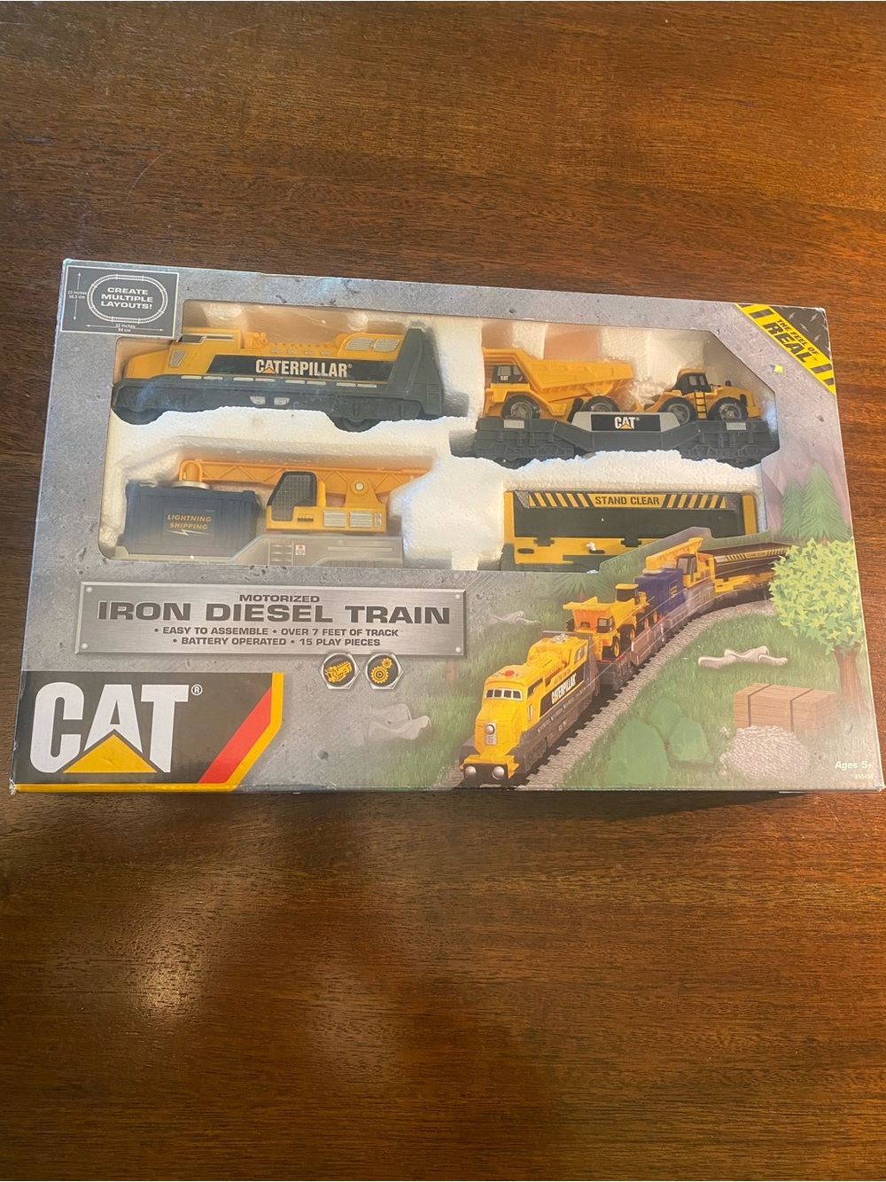 CAT Caterpillar Iron Diesel Train Set Motorized Toy State 15 Pcs Track New